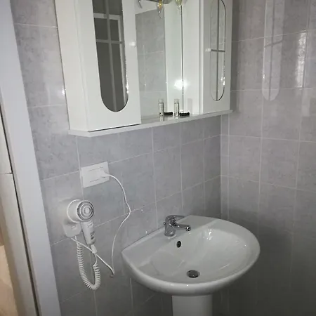 Dormite A Reggio Πανσιόν 3*